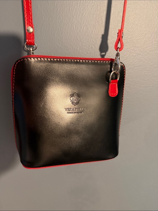 Vera Pelle Handbags - Vera Pelle Black Leather Crossbody with Red Accents